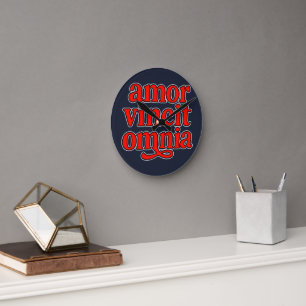 Reloj Redondo Mediano Amor vincit omnia
