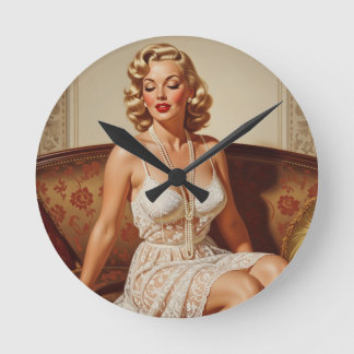 Reloj Redondo Mediano Arte de chica pin-up rubia hermosa de los 50