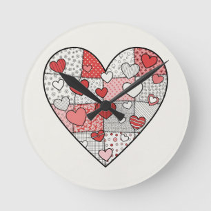 Reloj Redondo Mediano Arte de Collage de Corazón de Parche con Rojo y Ro