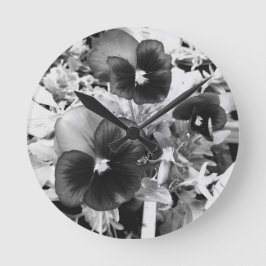 Reloj Redondo Mediano Arte fotográfico en monocromo de una pensativa de 
