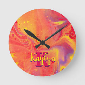 Reloj Redondo Mediano Arte salvaje de flujo acrílico púrpura rojo