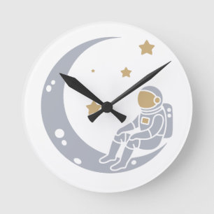 Reloj Redondo Mediano Astronauta en diseño de luna creciente