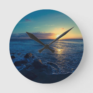 Reloj Redondo Mediano Atardecer en el horizonte del océano