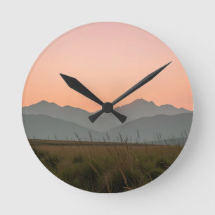 Reloj Redondo Mediano Atardecer Sereno Rosa Montañas Paisaje Hierba Silv