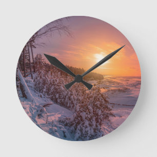 Reloj Redondo Mediano Atardecer sobre la costa del mar de nieve