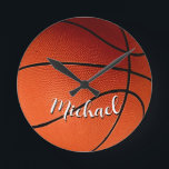 Reloj Redondo Mediano Baloncesto tu nombre Personalizado<br><div class="desc">Imágenes deportivas digitales y obras de arte - Amamos el baloncesto - Deportes populares estadounidenses</div>