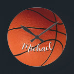 Reloj Redondo Mediano Baloncesto tu nombre Personalizado<br><div class="desc">Imágenes deportivas digitales y obras de arte - Amamos el baloncesto - Deportes populares estadounidenses</div>