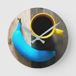 Reloj Redondo Mediano Banana turquesa y tazón de café amarillo - Pop Art