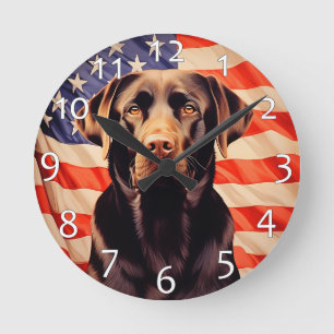 Reloj Redondo Mediano Bandera estadounidense Chocolador Labrador