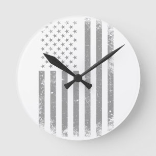 Reloj Redondo Mediano Bandera moderna estilizada negra de los Estados Un