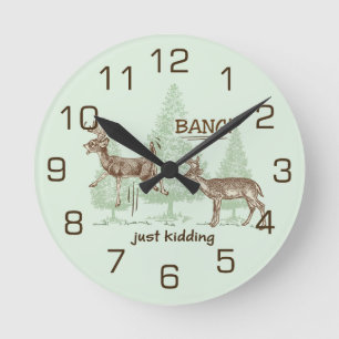 Reloj Redondo Mediano ¡Bang! ¡Solo Kidding! Humor de caza