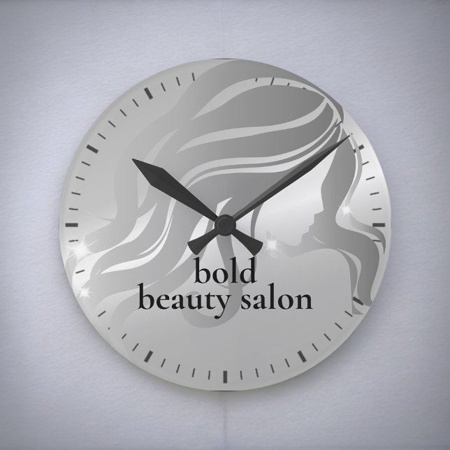 Reloj Redondo Mediano Beauty Salon Custom Name Platinum Silver Metallic (Subido por el creador)