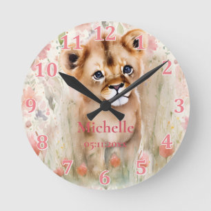 Reloj Redondo Mediano Bebé lindo León Pastel Acuarela Primavera Flores