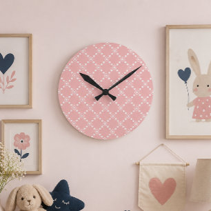 Reloj Redondo Mediano Bebé rosa con flores blancas