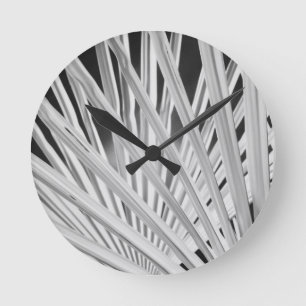 Reloj Redondo Mediano Black & White view of palm tree fronds