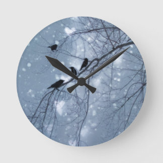 Reloj Redondo Mediano Blue Willowy Snow Crows