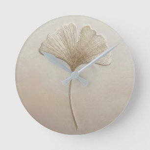 Reloj Redondo Mediano Bordado Texturizado 3D Hoja de Ginkgo Crema Bei