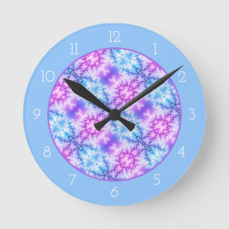 Reloj Redondo Mediano Borde azul de copo de nieve púrpura abstracto