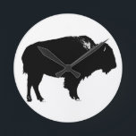 Reloj Redondo Mediano Búfalo negro y blanco de Bison Silhouette Pop Art<br><div class="desc">Icénicas imágenes históricas estadounidenses occidentales - Obra fotográfica de búfalo</div>