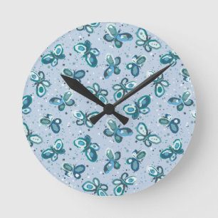 Reloj Redondo Mediano Bugs de Doodle Mariposas - azul - sin costuras.