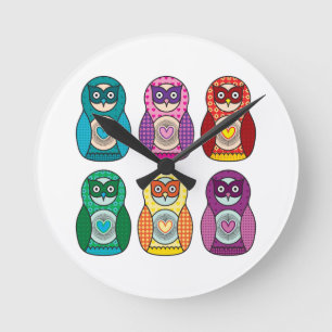 Reloj Redondo Mediano Búhos lindos de Matryoshka del arco iris