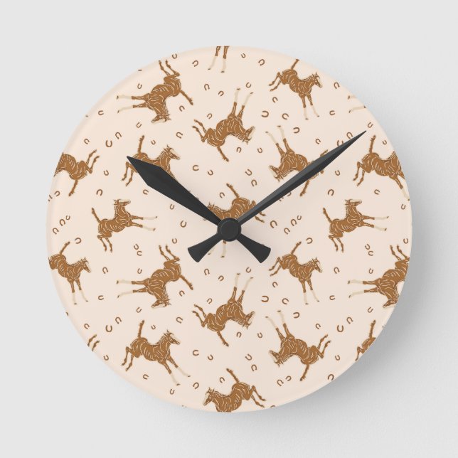 Reloj Redondo Mediano Caballos Marrones - sobre salmón rosado. (Anverso)
