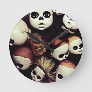 Reloj Redondo Mediano Cabezas pintadas de la muñeca