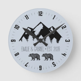 Reloj Redondo Mediano Cabina de Woodland Bears de Nueva Madera