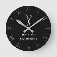 Café Bobby Pin: números romanos y salón de pelo ne