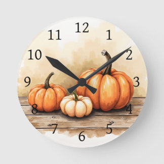 Reloj Redondo Mediano Calabazas de Otoño en Mesa de Madera
