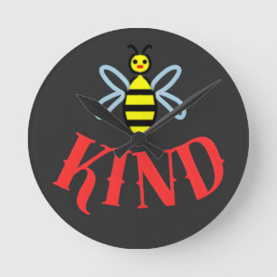 Reloj Redondo Mediano Camiseta Personalizada 'Sé Amable Abeja'