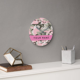 Reloj Redondo Mediano Camuflaje rosa y verde Personaliza tu nombre