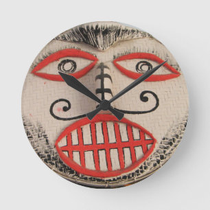 Reloj Redondo Mediano Cara tailandesa del fantasma, festival de la