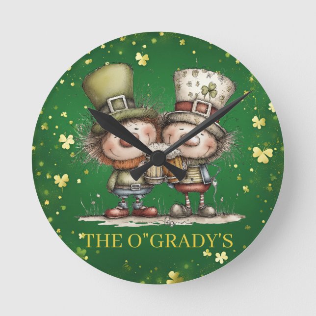 Reloj Redondo Mediano Cheerful St. Patrick’s Day Party Illustration (Anverso)