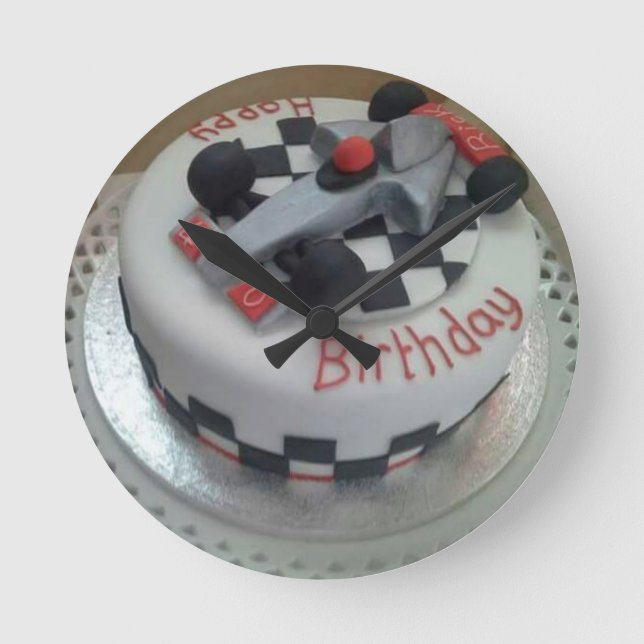 Reloj Redondo Mediano coche de carreras de cumpleaños feliz (Anverso)