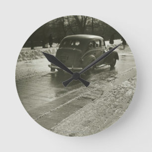 Reloj Redondo Mediano Coche en el camino