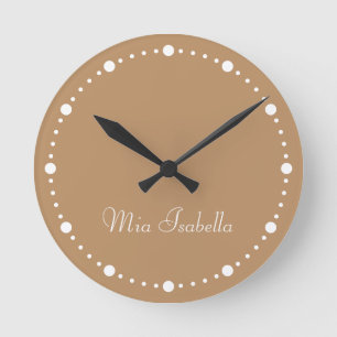 Reloj Redondo Mediano Color de tendencia cálido beige blanco Dots Nombre