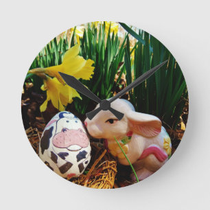 Reloj Redondo Mediano Conejo de Pascua y huevo de vaca