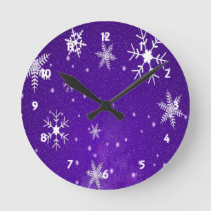 Reloj Redondo Mediano Copos de nieve blancos con fondo azul-púrpura