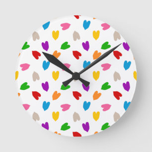 Reloj Redondo Mediano Corazones De Amor Coloridos Diseño De Patrón Blanc