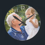 Reloj Redondo Mediano Crea tu propia foto moderna<br><div class="desc">Reloj de pared personalizado con foto del abuelo y el nieto. Hace un regalo memorable para el abuelo por cumpleaños,  vacaciones y día de los abuelos.</div>