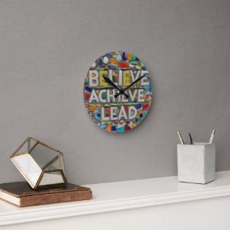Reloj Redondo Mediano Creer Loeve Lead
