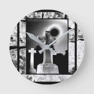 Reloj Redondo Mediano Cruz de la luna