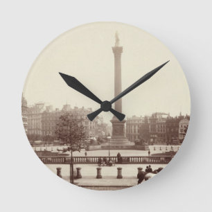 Reloj Redondo Mediano Cuadrado de Trafalgar, Londres (foto de la sepia)