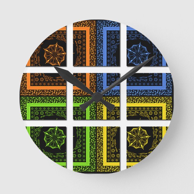 Reloj Redondo Mediano Cuadrado en una caja (Anverso)