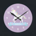 Reloj Redondo Mediano Cuidados Chicas de Unicornio Blanco de dormitorio<br><div class="desc">Un reloj de pared que viene con un bonito unicornio blanco con tonos pastel rojos, azules y amarillos que se parece en cierto modo al arcoiris. Fácil de leer la cara del reloj blanco. Ideal para decorar una habitación chica con un tema mágico, encantador y de cuento de hadas. ¡Personaliza...</div>