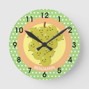 Reloj Redondo Mediano Cute funny bunch of grapes cartoon illustration