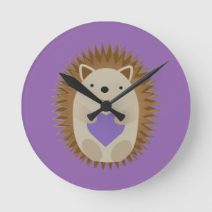 Reloj Redondo Mediano Cute Hedgehog con un corazón morado