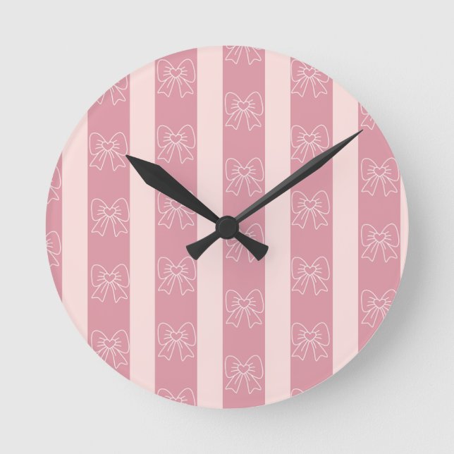 Reloj Redondo Mediano Cute Pink Bow Stripe Pattern – Girly Aesthetic (Anverso)