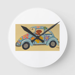 Reloj Redondo Mediano Dachshund en coche hippie